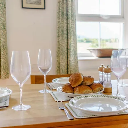 3 Bed In 84024 펜션 *